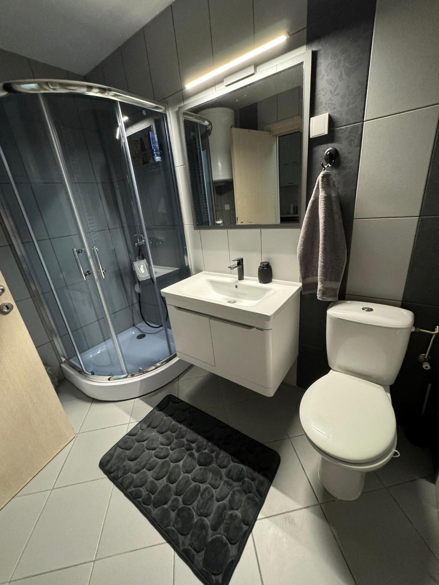 Stan Na Dan Aurora Apartman Pozsarevác Kültér fotó