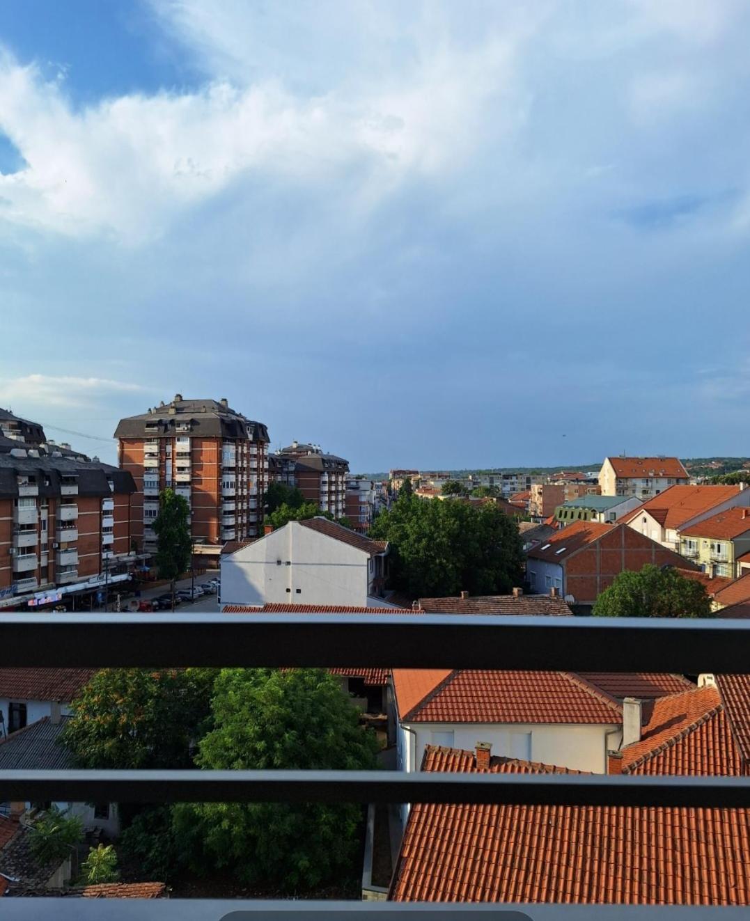 Stan Na Dan Aurora Apartman Pozsarevác Kültér fotó