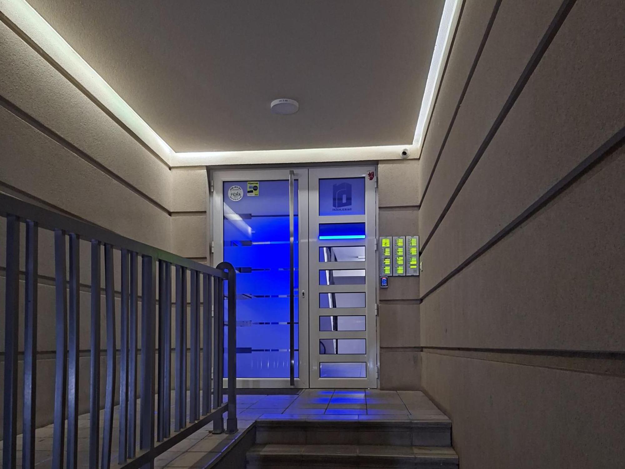 Stan Na Dan Aurora Apartman Pozsarevác Kültér fotó