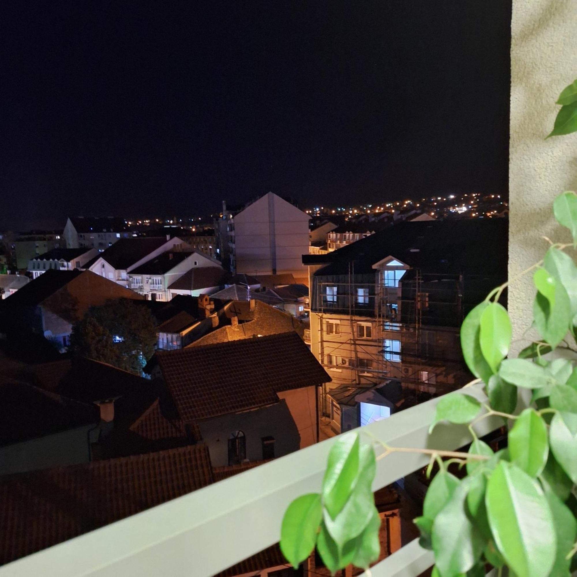 Stan Na Dan Aurora Apartman Pozsarevác Kültér fotó