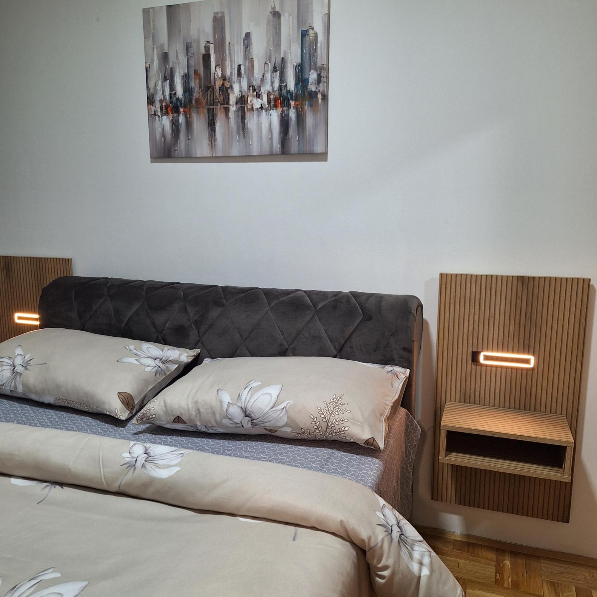 Stan Na Dan Aurora Apartman Pozsarevác Kültér fotó